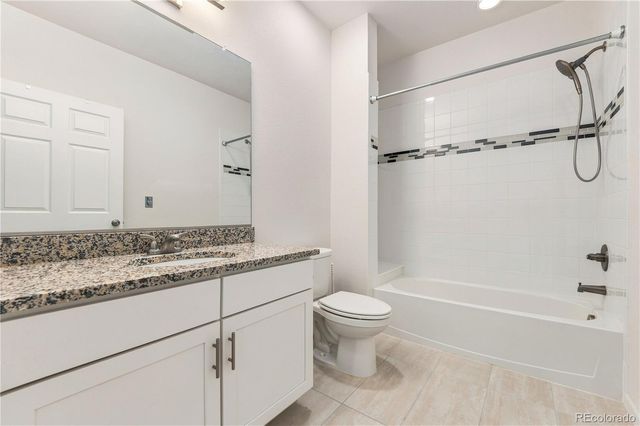 15700 E Jamison Drive 5-203, Englewood, CO 80112