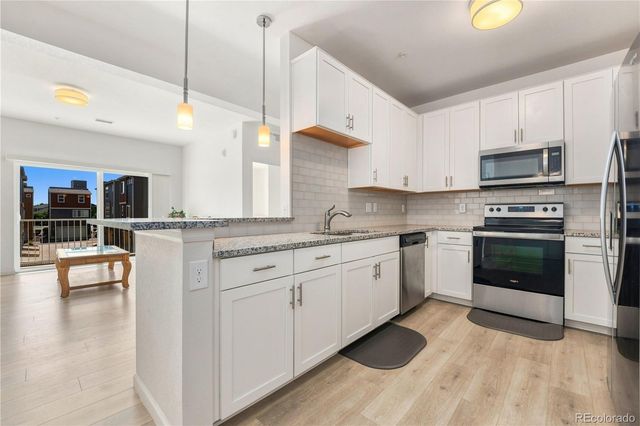 15700 E Jamison Drive 5-203, Englewood, CO 80112