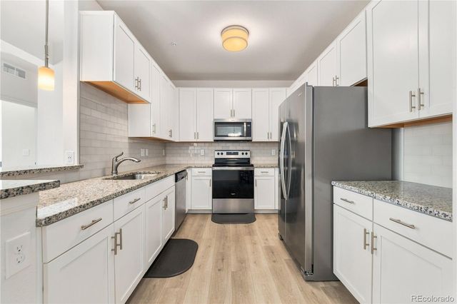 15700 E Jamison Drive 5-203, Englewood, CO 80112