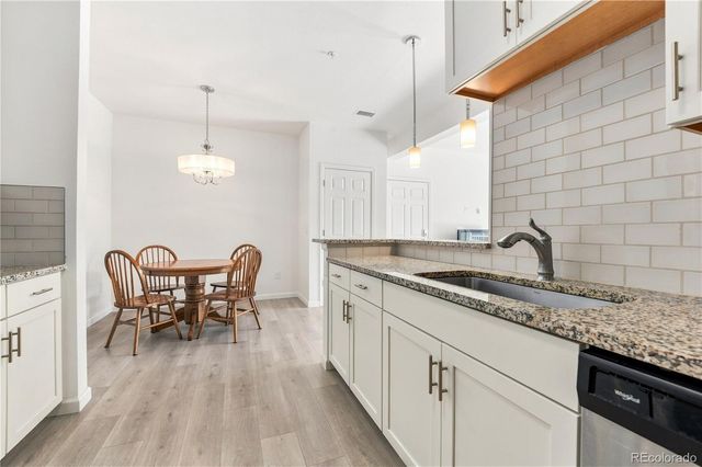 15700 E Jamison Drive 5-203, Englewood, CO 80112
