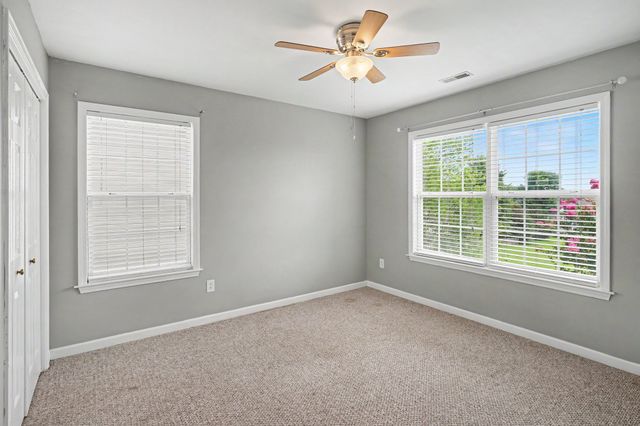1324 Saybrook Xing, Thompsons Station, TN 37179