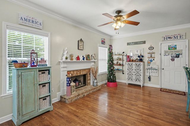 1324 Saybrook Xing, Thompsons Station, TN 37179