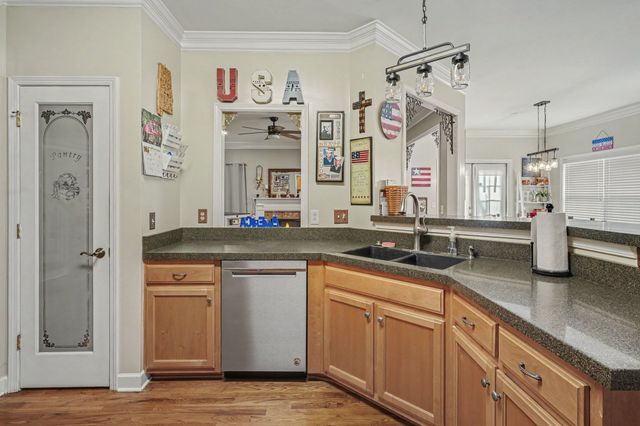 1324 Saybrook Xing, Thompsons Station, TN 37179