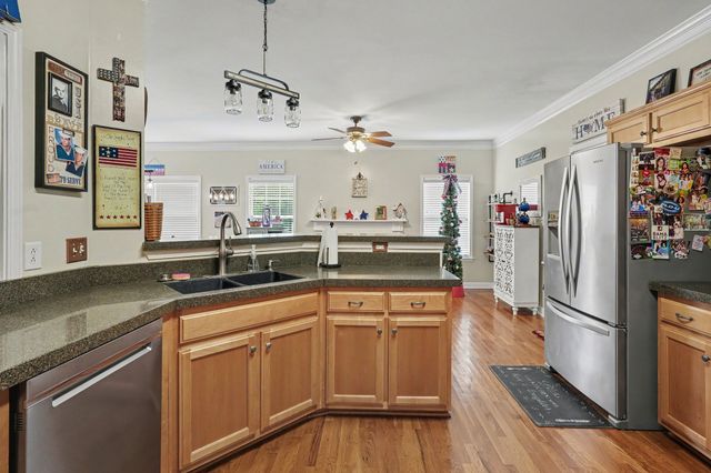 1324 Saybrook Xing, Thompsons Station, TN 37179