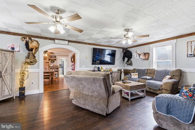 214 CHAPEL RD, Stanley, VA 22851