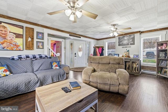 214 CHAPEL RD, Stanley, VA 22851