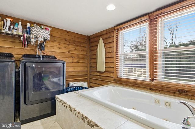 214 CHAPEL RD, Stanley, VA 22851