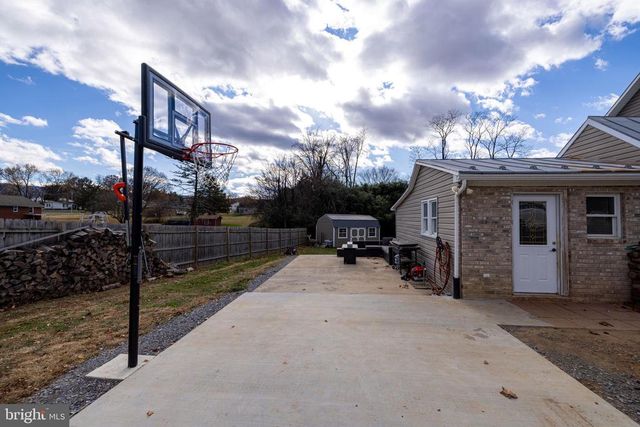 214 CHAPEL RD, Stanley, VA 22851