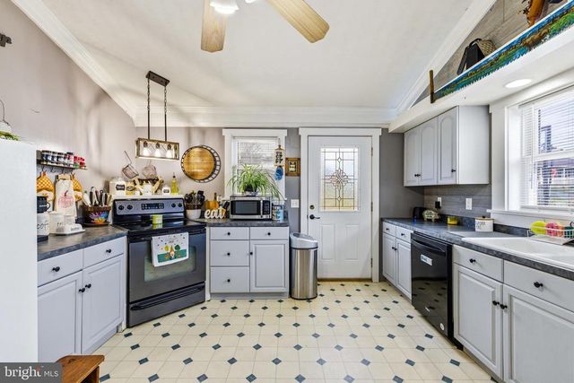 214 CHAPEL RD, Stanley, VA 22851