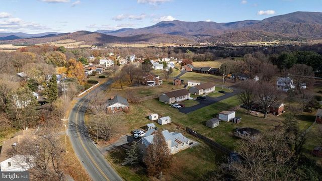 214 CHAPEL RD, Stanley, VA 22851