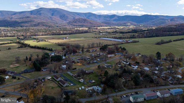 214 CHAPEL RD, Stanley, VA 22851