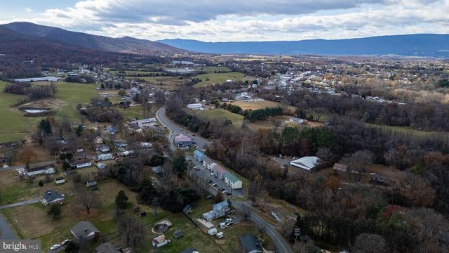 214 CHAPEL RD, Stanley, VA 22851