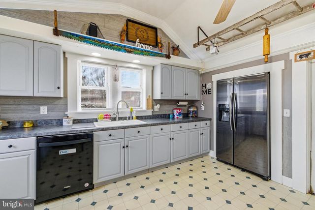 214 CHAPEL RD, Stanley, VA 22851