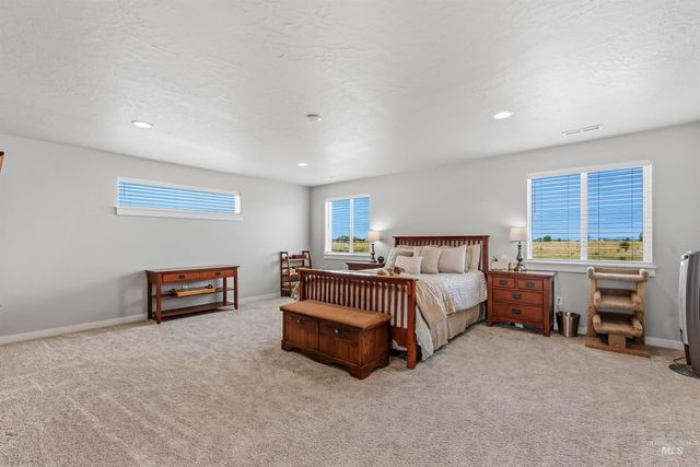 5684 E Garby St, Nampa, ID 83687