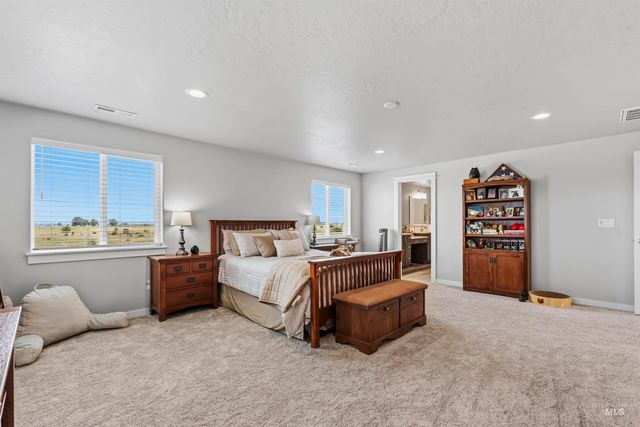 5684 E Garby St, Nampa, ID 83687