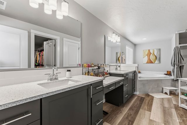 5684 E Garby St, Nampa, ID 83687
