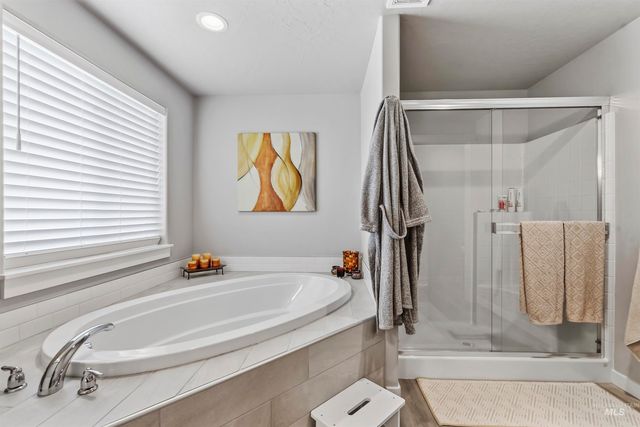 5684 E Garby St, Nampa, ID 83687