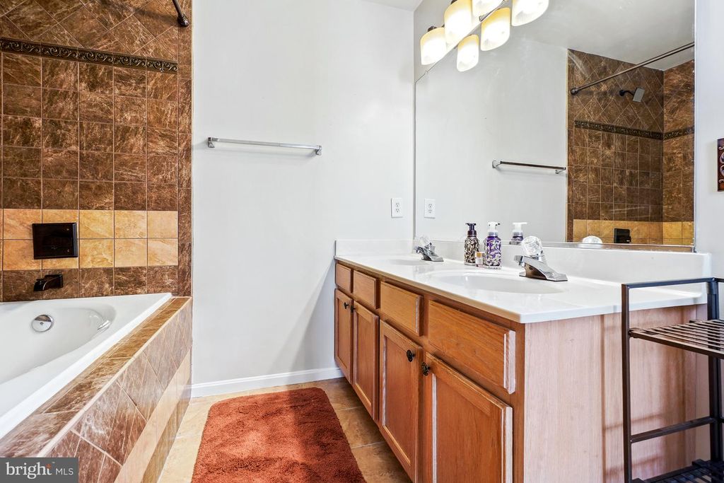 Image 17 of property listing at 2303 WHITEHALL ST, Suitland, MD 20746