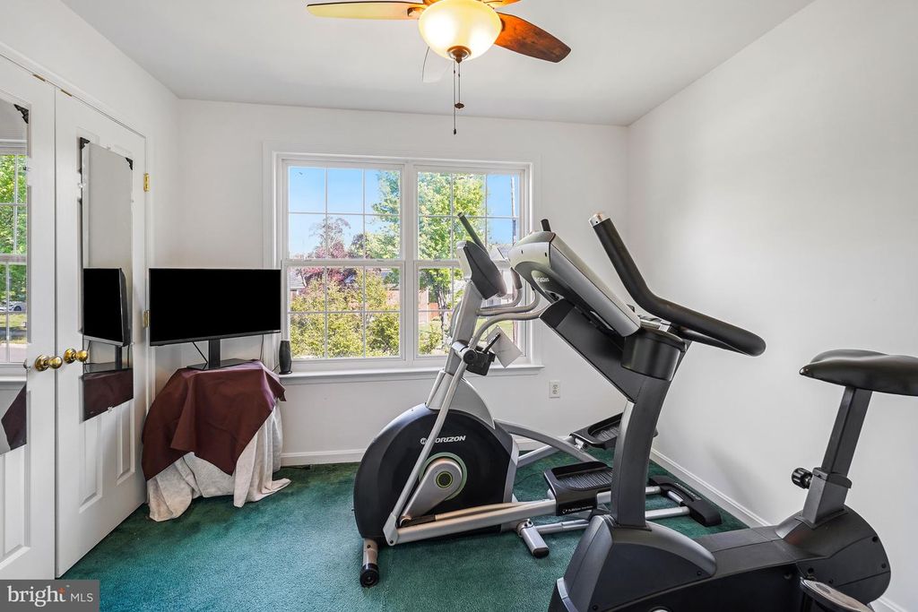 Image 18 of property listing at 2303 WHITEHALL ST, Suitland, MD 20746