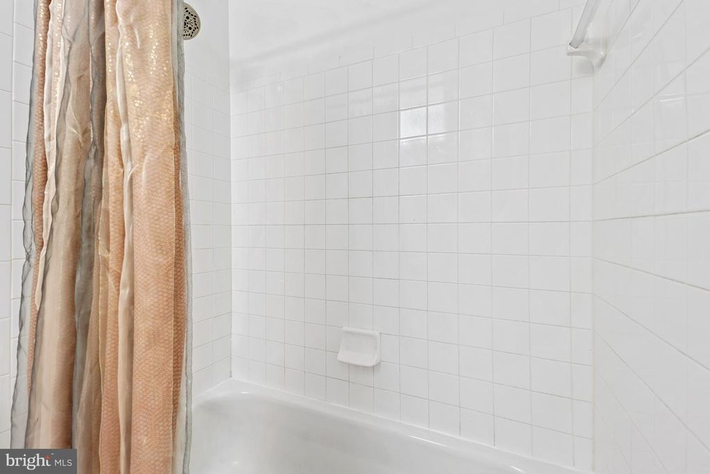 Image 19 of property listing at 2303 WHITEHALL ST, Suitland, MD 20746