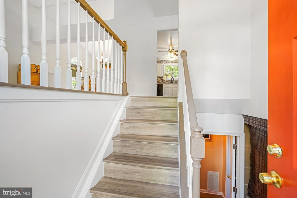 Image 4 of property listing at 2303 WHITEHALL ST, Suitland, MD 20746