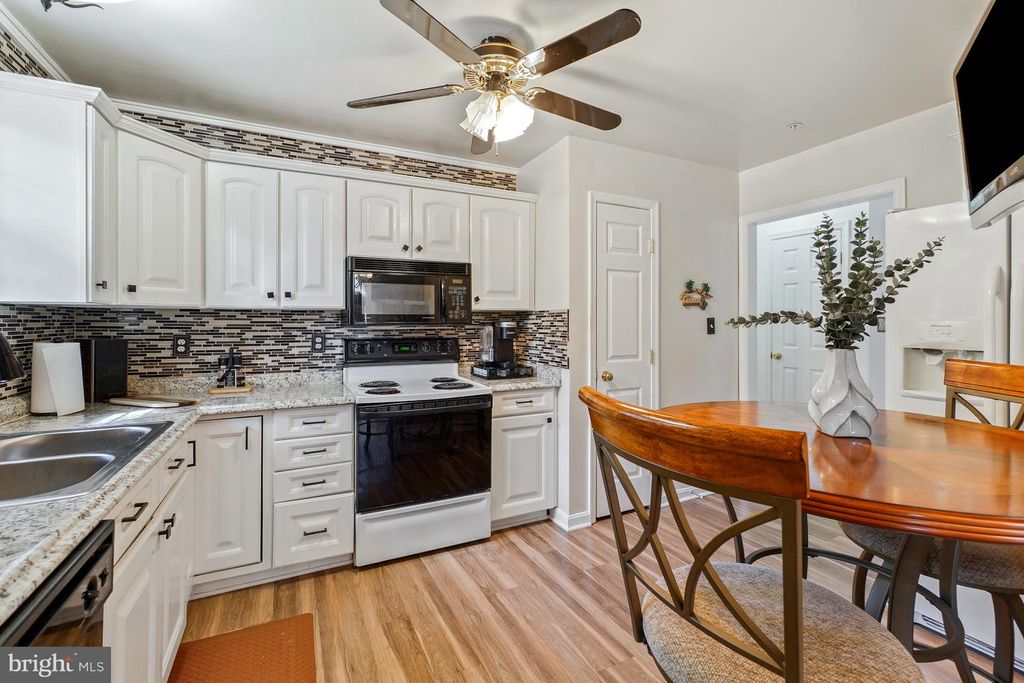 Image 9 of property listing at 2303 WHITEHALL ST, Suitland, MD 20746