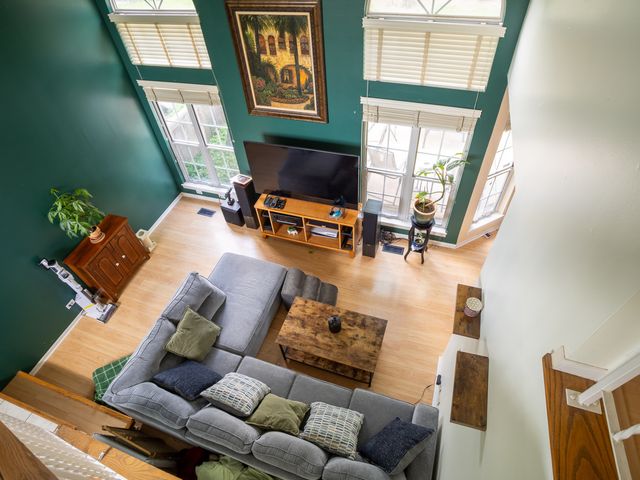604 Sturnbridge Lane, Schaumburg, IL 60173
