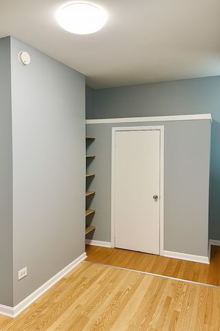 5412 S Damen Avenue 1, Chicago, IL 60609