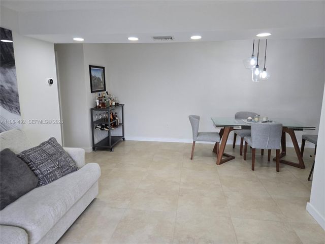 1498 Jefferson Ave 304, Miami Beach, FL 33139