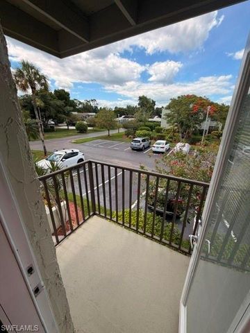 7400 College PKWY 78D, Fort Myers, FL 33907