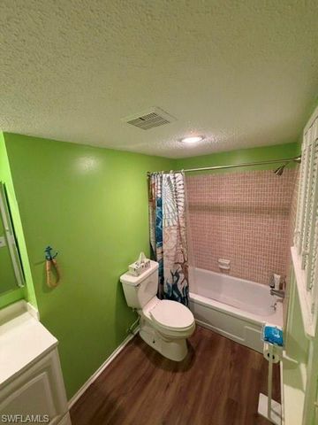 7400 College PKWY 78D, Fort Myers, FL 33907