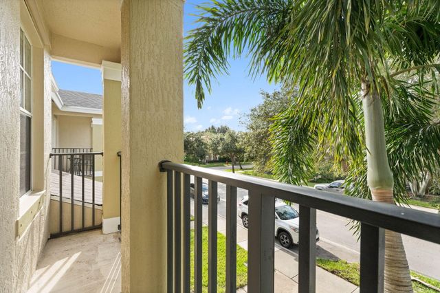 2181 SE Grand Drive, Port St. Lucie, Port St Lucie, FL 34952