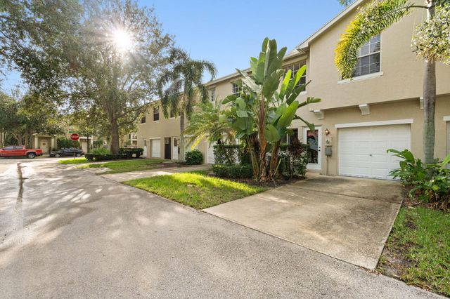 2181 SE Grand Drive, Port St. Lucie, Port St Lucie, FL 34952