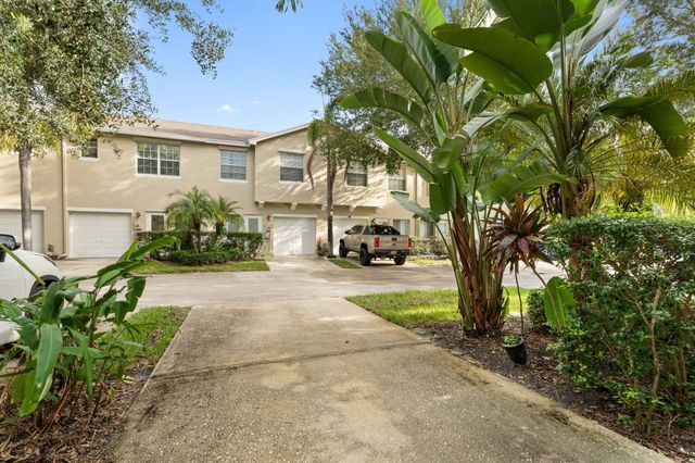 2181 SE Grand Drive, Port St. Lucie, Port St Lucie, FL 34952