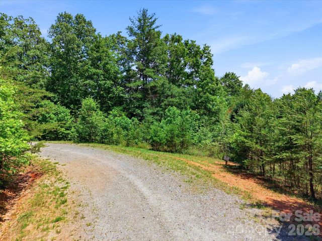 602 Low Valley Way 602, Lenoir, NC 28645
