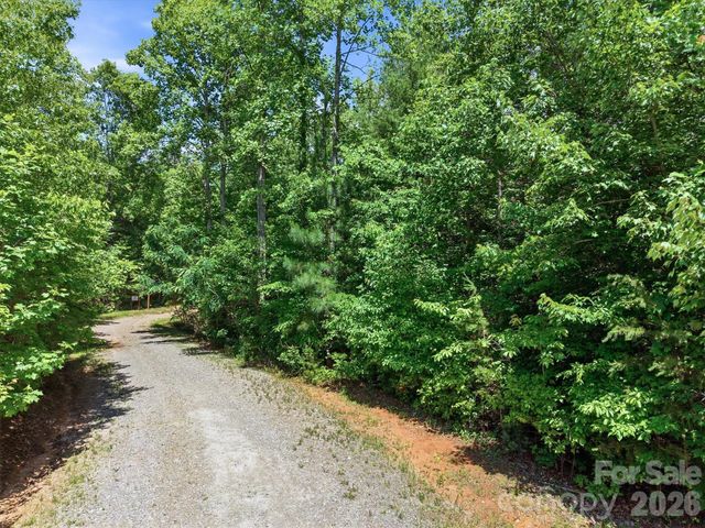 602 Low Valley Way 602, Lenoir, NC 28645