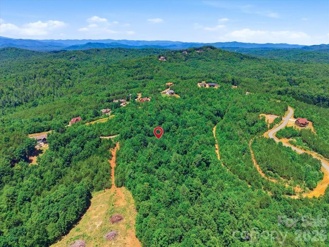602 Low Valley Way 602, Lenoir, NC 28645