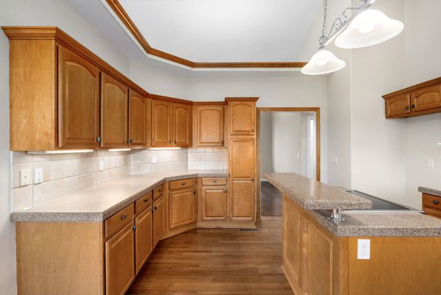 707 N Crest Ridge Ct, Wichita, KS 67230