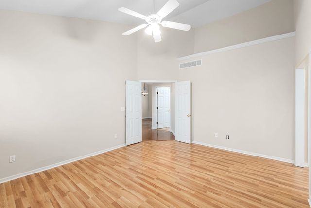 707 N Crest Ridge Ct, Wichita, KS 67230