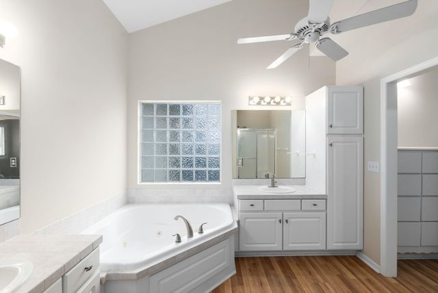 707 N Crest Ridge Ct, Wichita, KS 67230