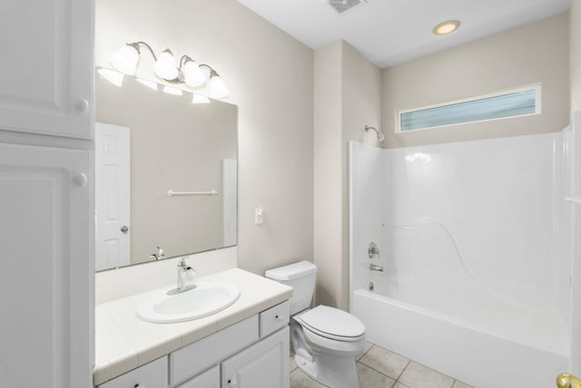 707 N Crest Ridge Ct, Wichita, KS 67230