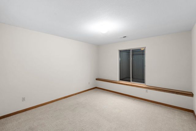 707 N Crest Ridge Ct, Wichita, KS 67230