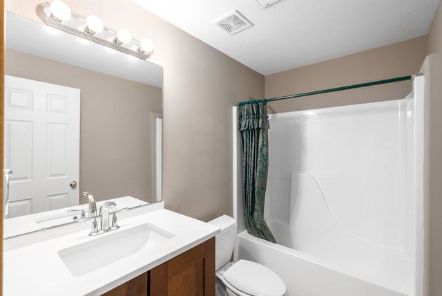 707 N Crest Ridge Ct, Wichita, KS 67230