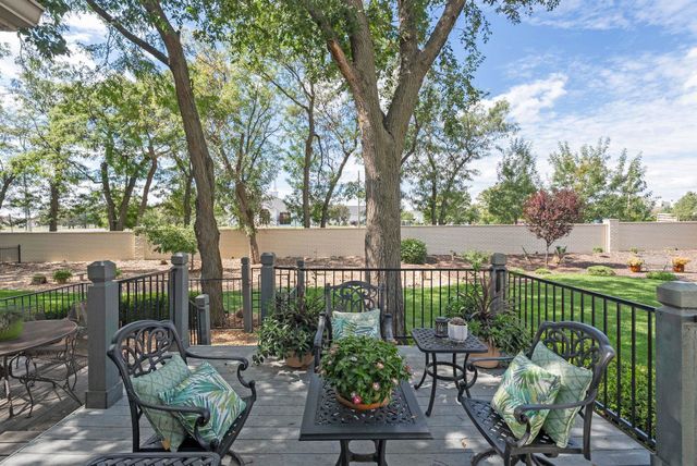 707 N Crest Ridge Ct, Wichita, KS 67230