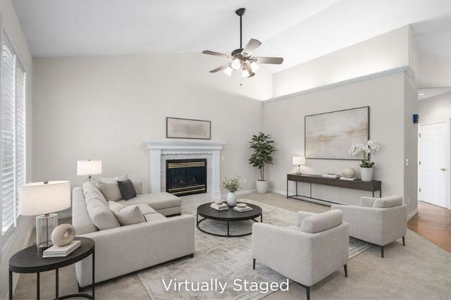 707 N Crest Ridge Ct, Wichita, KS 67230