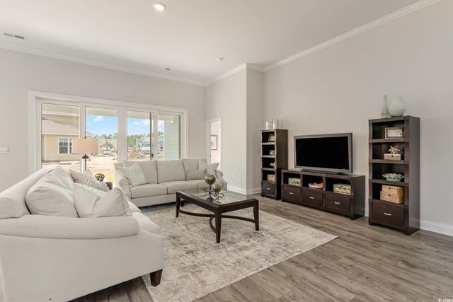 817 Belle Dr., North Myrtle Beach, SC 29582