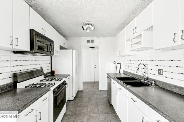 6767 N 7TH Street 217, Phoenix, AZ 85014