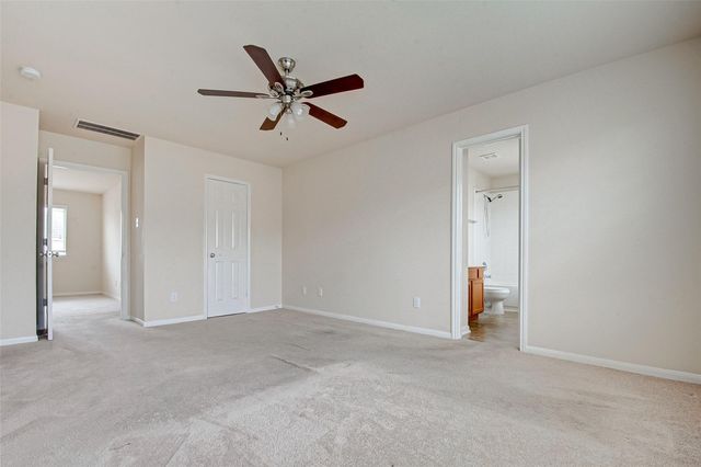 1735 Nichole Woods Drive, Houston, TX 77047