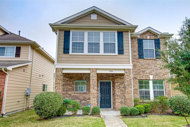 1735 Nichole Woods Drive, Houston, TX 77047