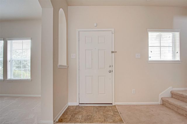 1735 Nichole Woods Drive, Houston, TX 77047